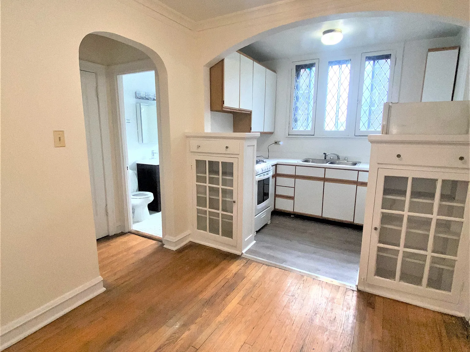 Studio, $1,350 — Photo 4