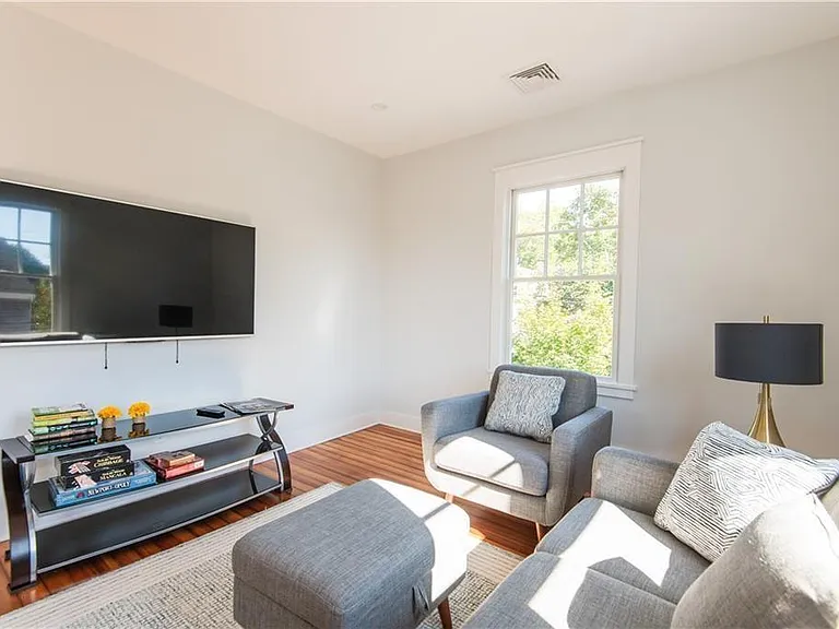 34 Harrison Ave — Photo 8