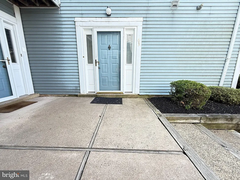 63 Hillcroft Way