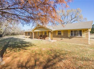 1900 Rosewood Cir, Newcastle, OK 73065
