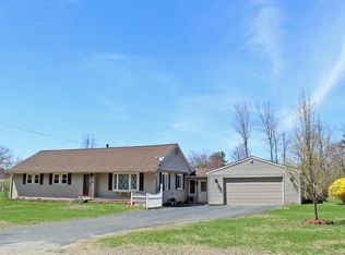 40 Randall Rd, Montague, MA 01351