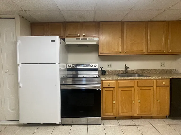 3 Shadowbrook Ln #25 — Photo 8