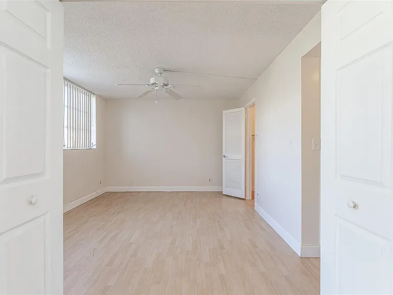 9523 S Hollybrook Lake Dr #107 — Photo 9