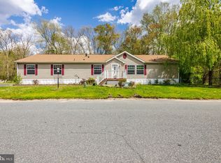 92 Hazelwood Dr, Elmer, NJ 08318