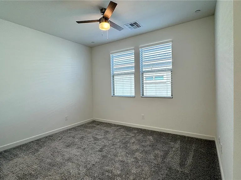 1429 Whistling Kite St — Photo 20