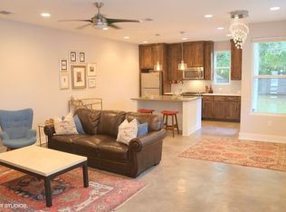 1111 Estes Ave #B, Austin, TX 78721