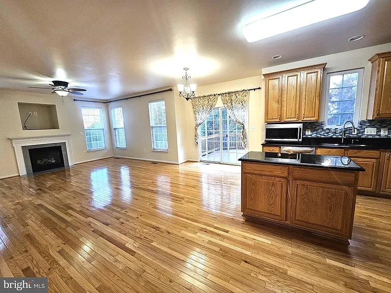 6125 Hot Spring Ln — Photo 11