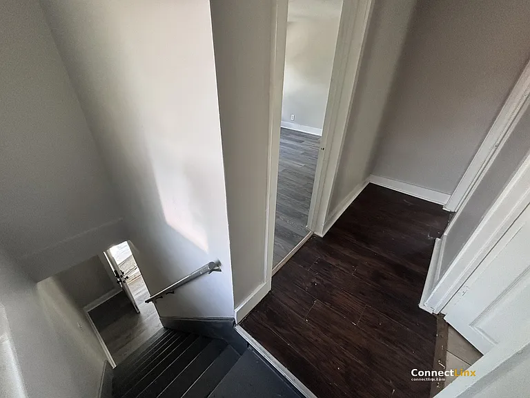 30 Daisy St — Photo 6