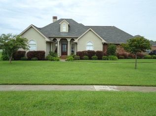 284 Lake Decade Ct, Houma, LA 70360