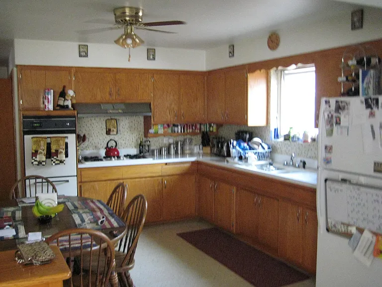 5333 S Narragansett Ave — Photo 6