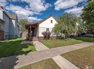 746 Pine St, Wyandotte, MI 48192