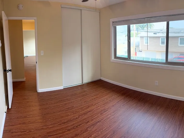 360 370 Temple Avenue 14 #1-12-17 — Photo 8