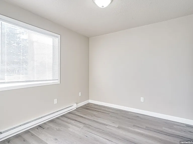 EVERGREEN PLACE — Photo 28