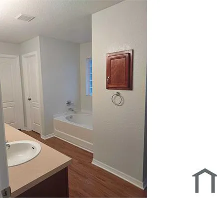 9875 SW 55th Ct — Photo 12