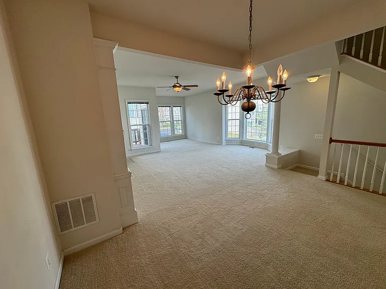 5266 Jule Star Dr — Photo 3