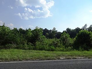2nd image of 2 Laurel Lake Rd