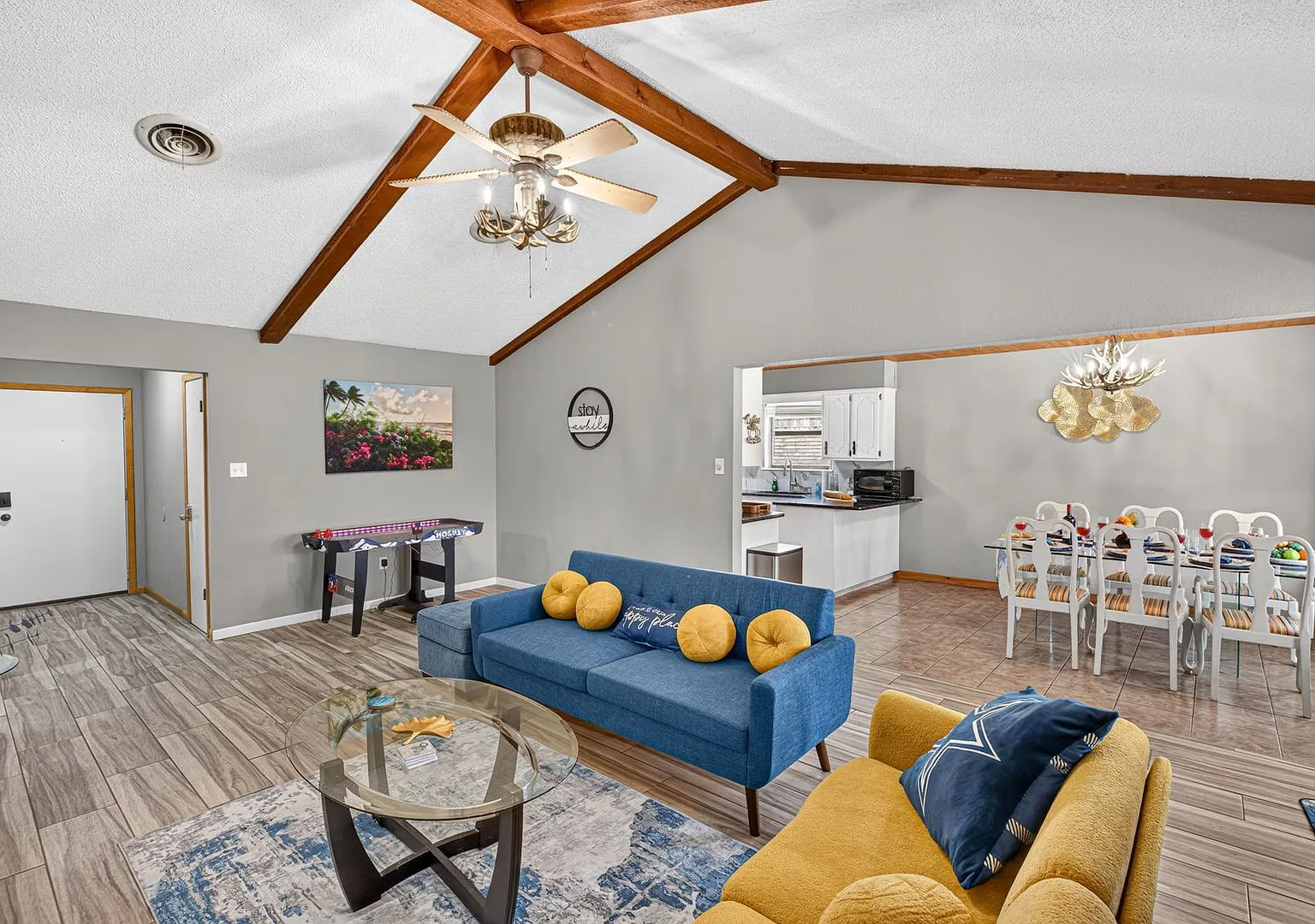 2317 Kerry Lane — Photo 3