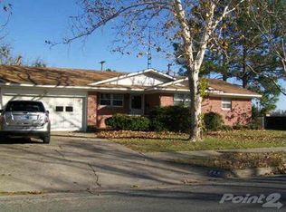 708 Line Dr, Gainesville, TX 76240