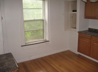 221 Rome Ave APT 1, Rockford, IL 61107