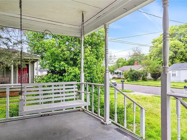 2507 Taylor Ave — Photo 2