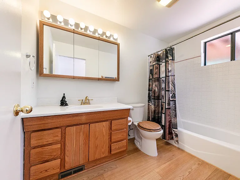 11059 Zermatt Dr — Photo 19