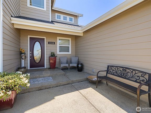 2nd image of 1108 Eckard Avenue