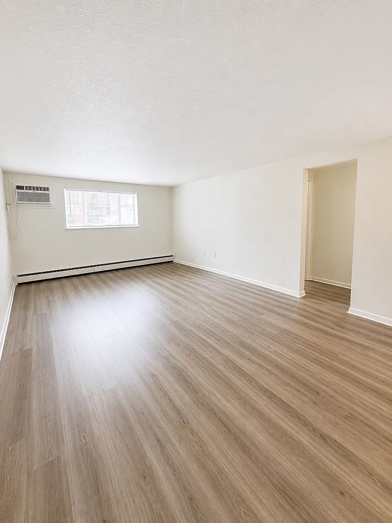 2BR at Jefferson Trace Apartments Beaver, PA! — Photo 2