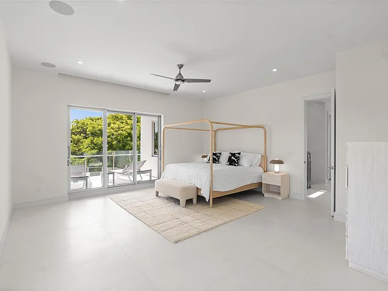 221 Shore Ct #221 — Photo 44