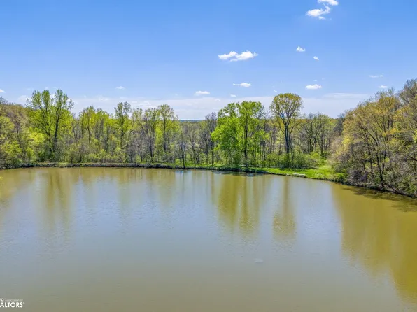 11446 Highway 99, Wapello, IA 52653