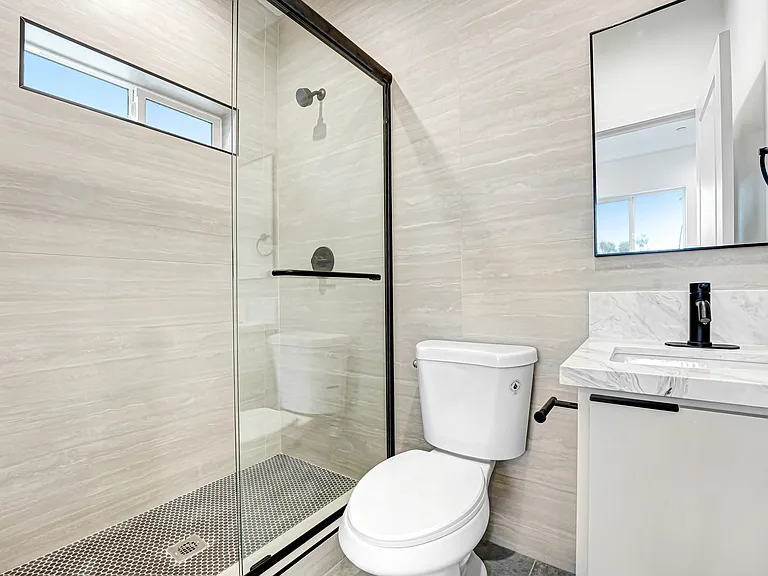 5348 Oakland St — Photo 12