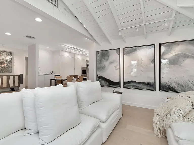 3906 W San Obispo St — Photo 4
