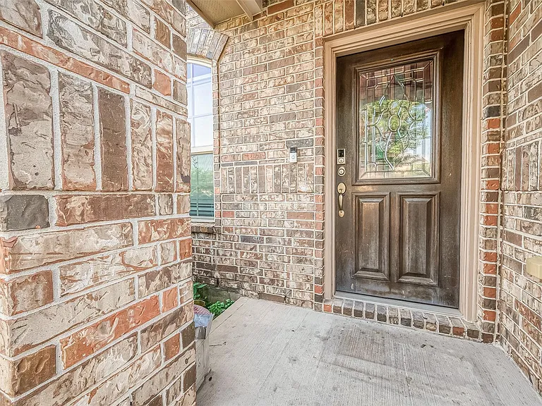 223 Sintra Lake Way — Photo 4