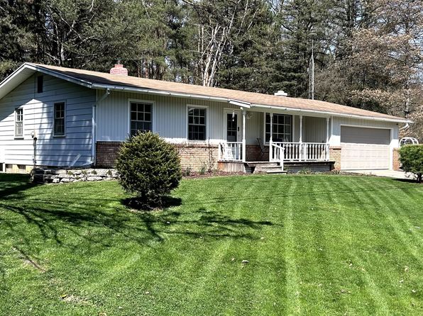 6037 Brookwood Dr, Burton, MI 48509