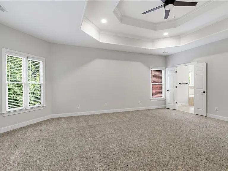 730 Rose Creek Cir — Photo 30