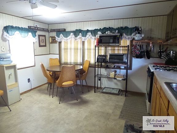 3rd image of 1013 Valencia