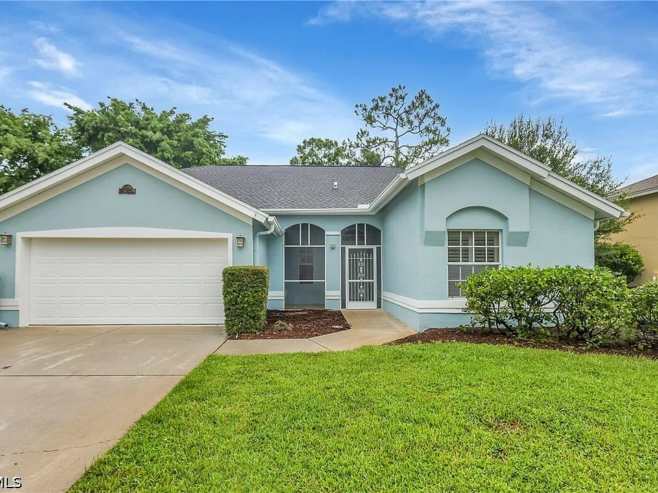 22203 Seashore Cir