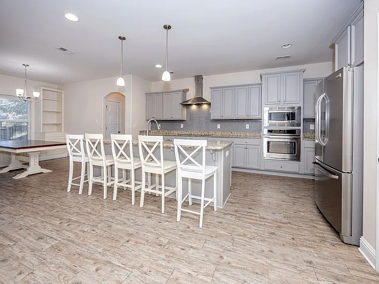 1013 Silverbell Cv — Photo 5