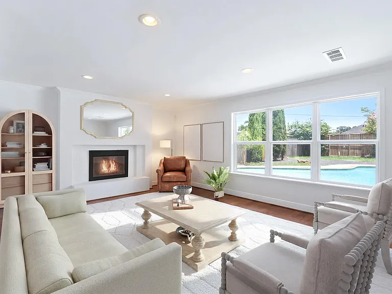 4810 Bayou Vista Dr — Photo 8