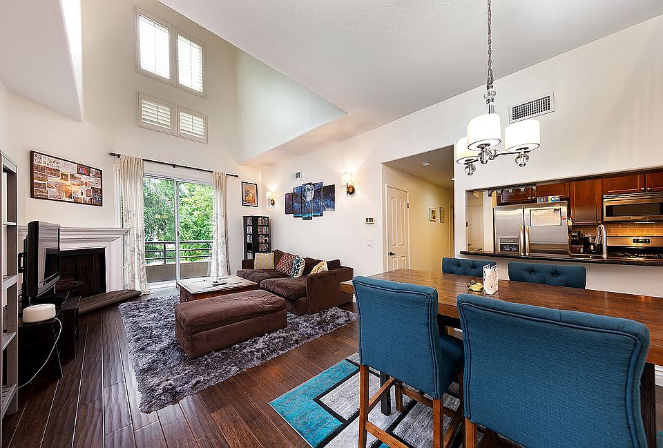 1st image of 4128 Whitsett Ave APT 205