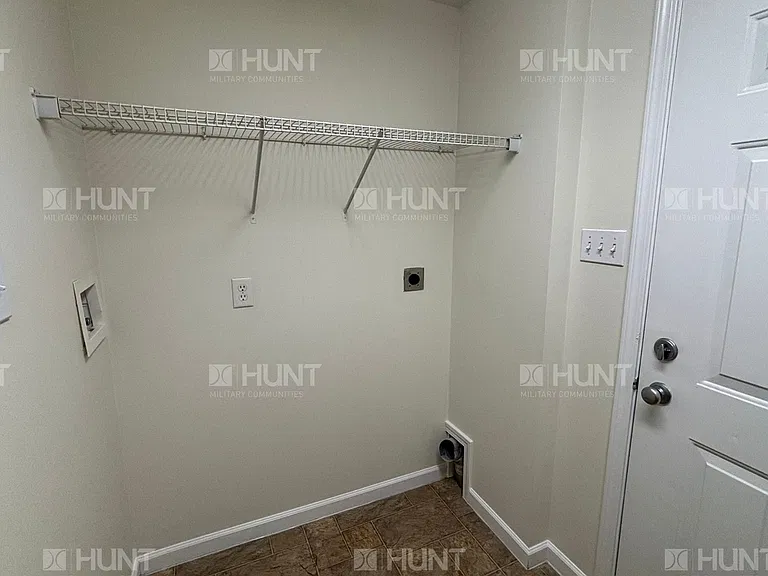 123 Barrett Dr — Photo 10