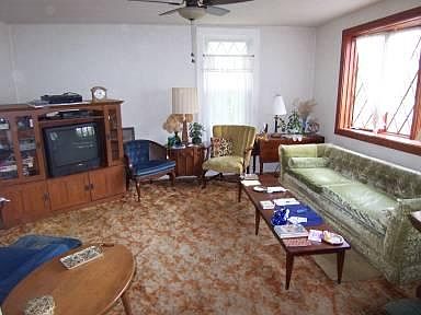 4th image of 5103 S Main St