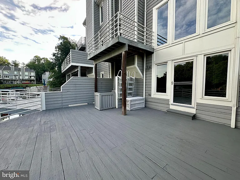 1975 Lakeport Way — Photo 17