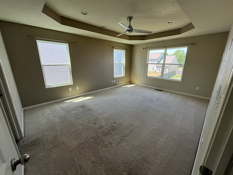 2045 Lakecrest Dr — Photo 16