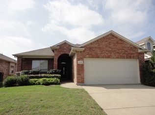 2104 Priscella Dr, Fort Worth, TX 76131