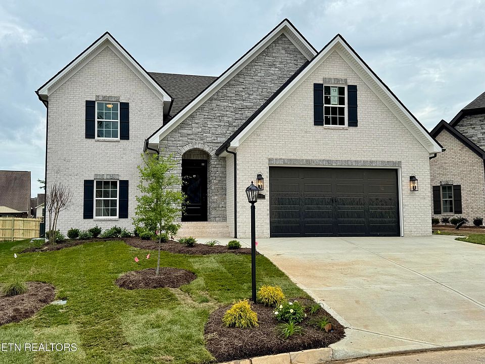 1st image of 12050 Avery Woods Ln