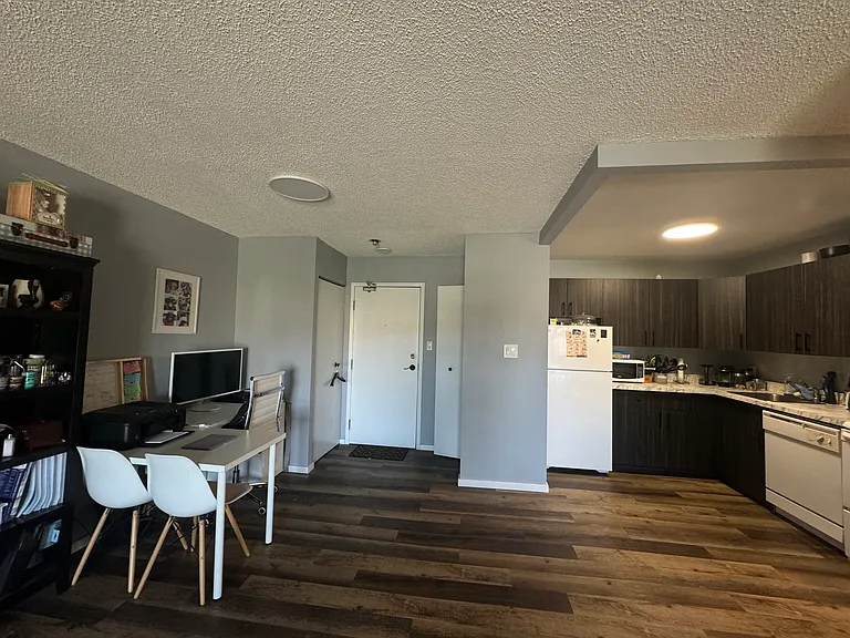 201 Victor Lewis Dr — Photo 9