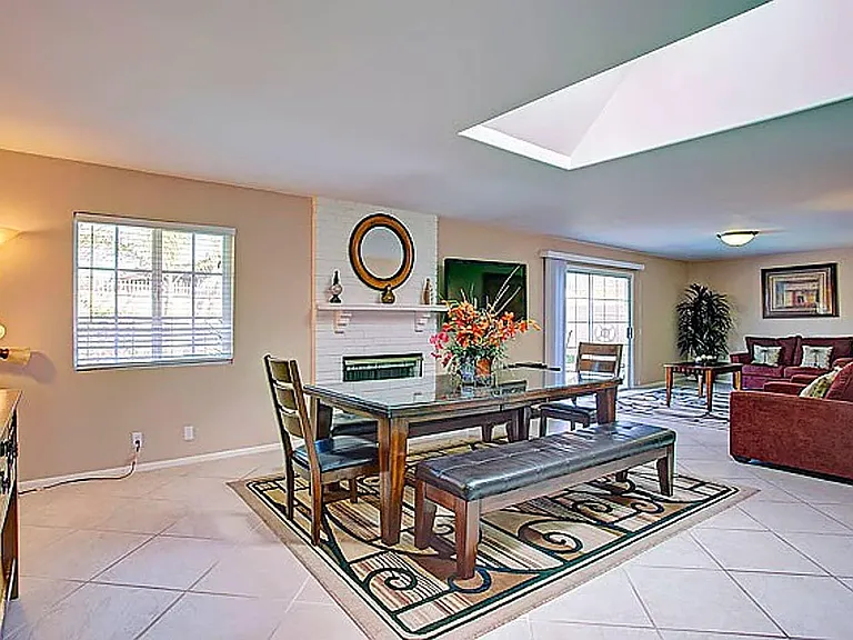 331 E Bluebell Pl — Photo 22