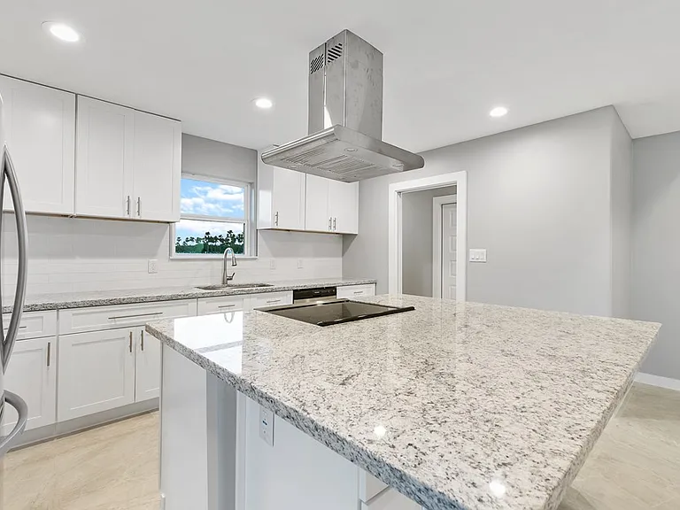 4 Augusta Dr — Photo 13