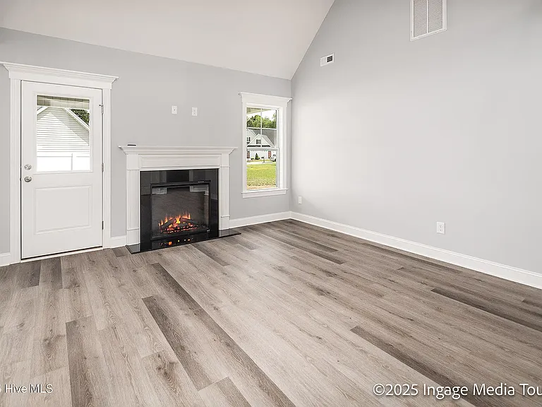 1200 Hunley Ct — Photo 3