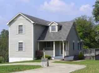 2007 Westfield Rd, Mount Airy, NC 27030